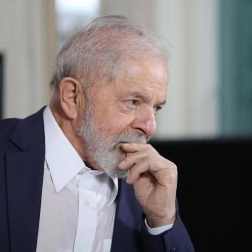 Lula diz que deve disputar eleições de 2026 "para evitar que trogloditas voltem a governar"