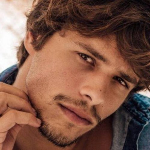 Caio Vegatti interpreta Max em Família é Tudo, novela das 19h da TV Globo