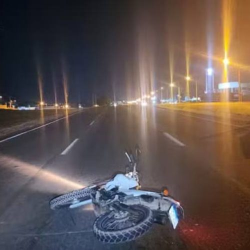 Motociclista morre após colidir com caminhão parado na BR-010