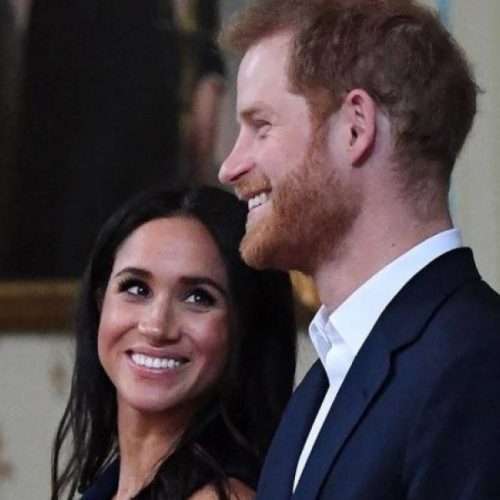 Príncipe Harry explica motivo de não retornar ao Reino Unido com Meghan