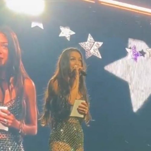 Olivia Rodrigo surpreende fãs com chá revelação durante show nos EUA