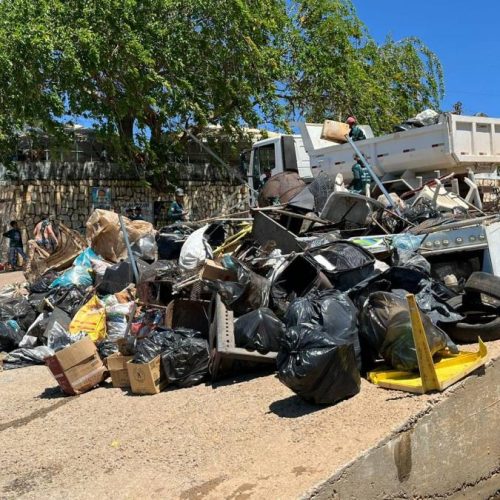 25 toneladas de lixo são retiradas do Rio Tocantins em Peixe