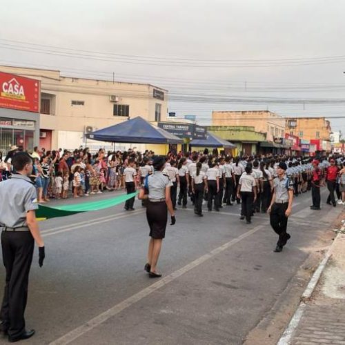 Desfile de 7 de setembro em Colinas destaca Colégio Militar e mensagens patrióticas