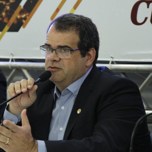 Dentista do Tocantins ÃÂ© reeleito na presidÃªncia do Conselho Federal de Odontologia