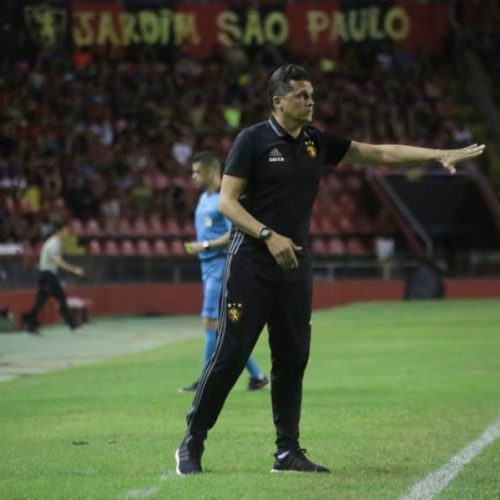 TÃÂ©cnico Claudinei Oliveira elogia organizaÃÂ§ÃÂ£o e maturidade do Sport