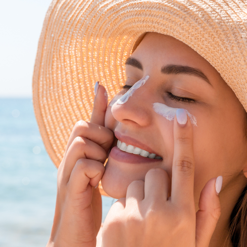 Cuidados com a pele no verão são essenciais. Saiba como proteger sua pele do sol, evitar danos e garantir saúde e beleza nesta estação.