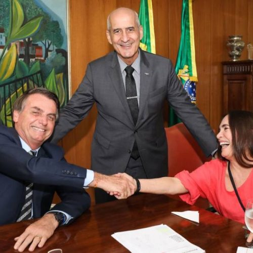 Regina Duarte aceita convite de Bolsonaro para ser secretÃÂ¡ria de Cultura