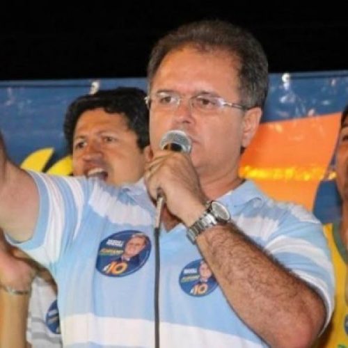 Adriano Rabelo rebate crÃÂ­ticas e expÃÂµe rombo de R$ 120 mi deixado por ex-prefeito de Colinas