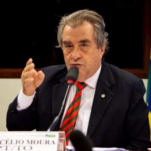 CÃÂ©lio Moura defende JosÃÂ© Santana e diz que prefeito "nÃÂ£o tem moral" e "estÃÂ¡ hÃÂ¡ quase quatro anos no mandato e nÃÂ£o fez nada"