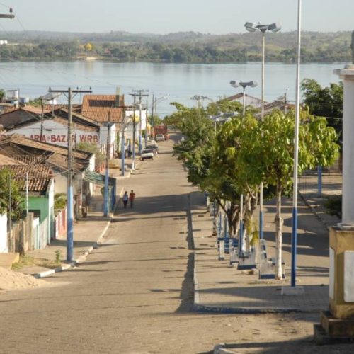 Homem ÃÂ© preso apÃÂ³s ameaÃÂ§ar, agredir e impedir os prÃÂ³prios pais de entrar em residÃªncia