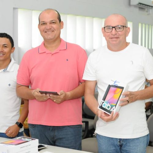 Prefeitura de Miracema entrega 56 tablets aos agentes de saÃÂºde do municÃÂ­pio