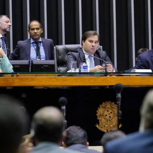 CÃÂ¢mara dos Deputados aprova decreto de calamidade pÃÂºblica por conta do coronavÃÂ­rus no Brasil; projeto segue para o Senado Federal