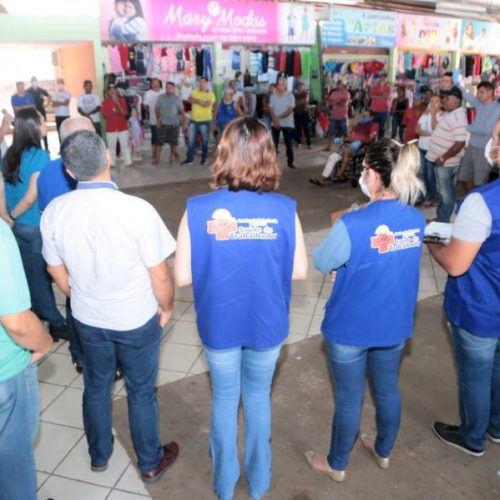 ReuniÃÂ£o discute medidas de seguranÃÂ§a sanitÃÂ¡ria para feiras livres em AraguaÃÂ­na