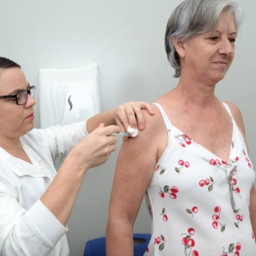 SaÃÂºde amplia pontos de vacinaÃÂ§ÃÂ£o contra a Influenza com a inclusÃÂ£o sete escolas da Capital