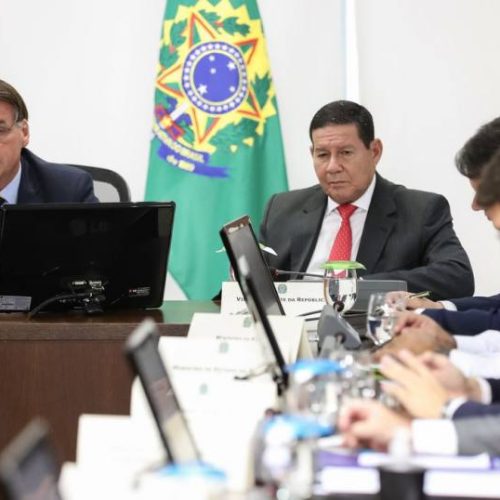 Covid 19: Bolsonaro atualiza governadores sobre medidas de prevenÃÂ§ÃÂ£o