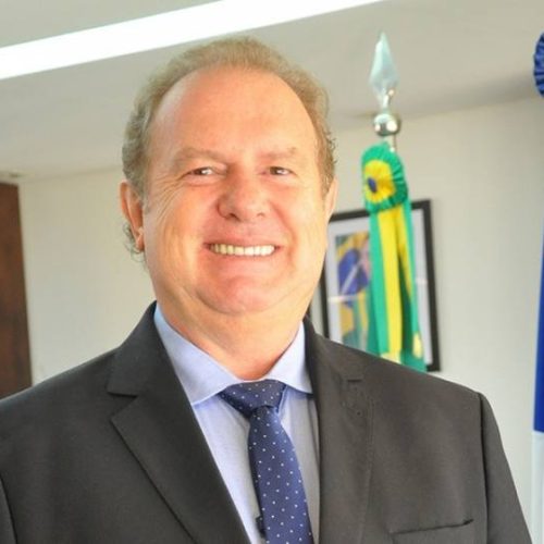 Governador informa que manterÃÂ¡ orientaÃÂ§ÃÂµes da OMS com medidas para proteger a populaÃÂ§ÃÂ£o e evitar a propagaÃÂ§ÃÂ£o do CoronavÃÂ­rus no Estado