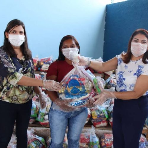 Kits de alimentaÃÂ§ÃÂ£o e higiene comeÃÂ§am a ser entregues na Regional de AraguaÃÂ­na