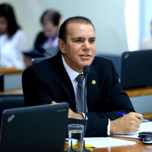 AtaÃÂ­des filia-se ao PP de KÃÂ¡tia Abreu e ÃÂ© prÃÂ©-candidato a prefeito de Palmas