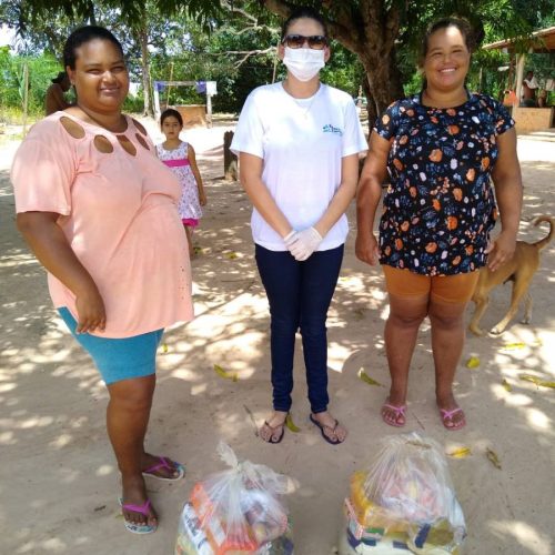 Prefeitura de Bandeirantes entrega cesta bÃÂ¡sicas para famÃÂ­lias assistidas por programas