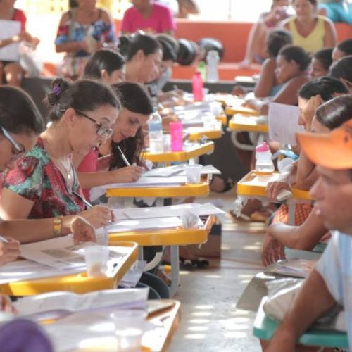 Secretaria da EducaÃÂ§ÃÂ£o faz levantamento para traÃÂ§ar perfil familiar de alunos da Rede Municipal de Ensino