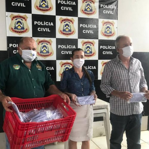 PolÃÂ­cia Civil: Delegacia Regional de AraguaÃÂ­na recebe doaÃÂ§ÃÂ£o de 150 kits de mÃÂ¡scaras