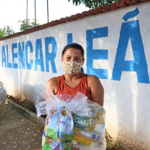 Kits de alimentos e higiene comeÃÂ§am a ser entregues nas escolas das regionais de Colinas e GuaraÃÂ­