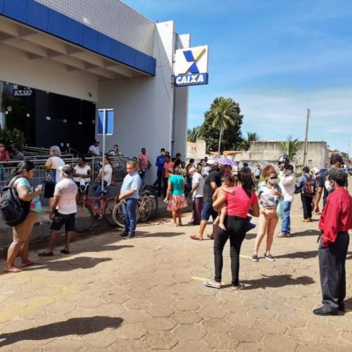 Prefeitura de Miracema auxilia Caixa na organizaÃÂ§ÃÂ£o da fila dos beneficiÃÂ¡rios do auxÃÂ­lio emergencial