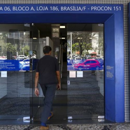 AgÃªncias da Caixa abrem duas horas mais cedo nesta segunda-feira, 04