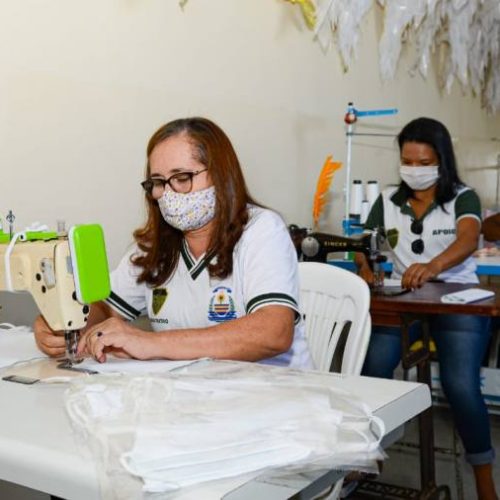 FamÃÂ­lias de alunos de Palmas contempladas pelo Bolsa FamÃÂ­lia receberÃÂ£o kits de alimentaÃÂ§ÃÂ£o e mÃÂ¡scaras