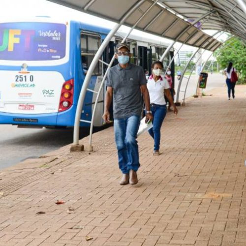 Prefeitura de Palmas inicia a distribuiÃÂ§ÃÂ£o mÃÂ¡scaras para populaÃÂ§ÃÂ£o que utiliza o transporte coletivo