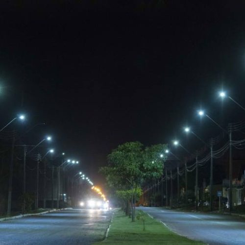 Moradores do Aureny III sÃÂ£o os primeiros contemplados com nova etapa de modernizaÃÂ§ÃÂ£o da iluminaÃÂ§ÃÂ£o pÃÂºblica