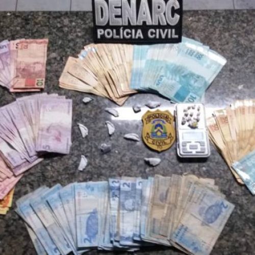 PolÃÂ­cia Civil fecha ponto de venda de drogas e tira traficante de circulaÃÂ§ÃÂ£o