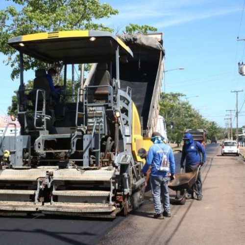 Obras de duplicaÃÂ§ÃÂ£o de avenidas e recapeamento no Aureny IV seguem a pleno vapor