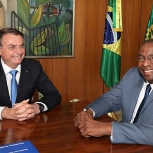 Jair Messias Bolsonaro anuncia Carlos Decotelli como novo ministro da EducaÃÂ§ÃÂ£o