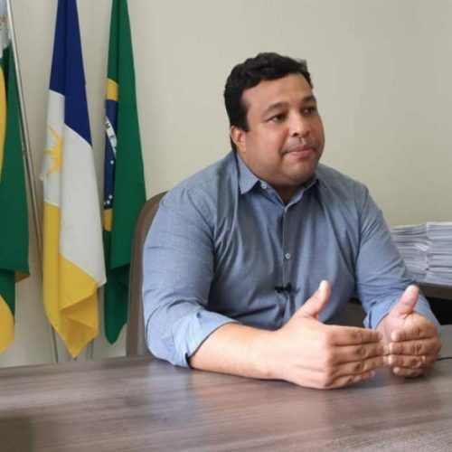 JuÃÂ­za determina que prefeito de Peixe revogue artigos de decreto que libera veraneio