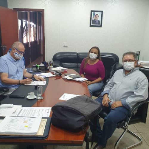 Adriano Rabelo articula com Secretaria de SaÃÂºde e consegue recursos para implantar 10 leitos de UTI no Hospital Municipal