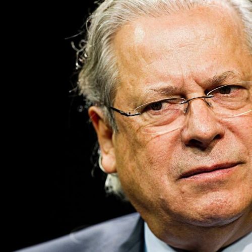 Dirceu tem atÃÂ© 17h para se entregar ÃÂ  PF