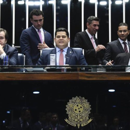 Senador Eduardo Gomes do Tocantins continua sendo favorito para presidÃªncia do Senado