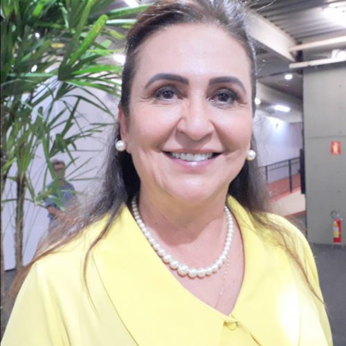 Quem completa mais um ano de vida nesta terÃÂ§a-feira ÃÂ© a senadora KÃÂ¡tia Abreu