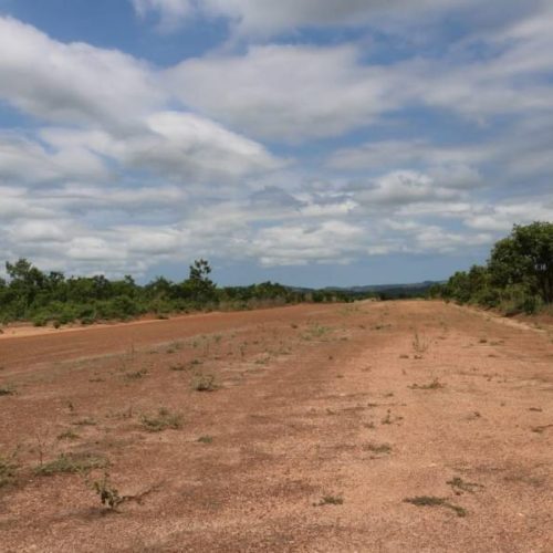 DNIT orienta prefeitura de Colinas sobre liberaÃÂ§ÃÂ£o de acesso a pista de pouso; ÃÂrea continua irregular