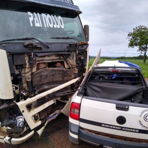 ColisÃÂ£o entre caminhÃÂ£o e carro de passeio na Rodovia BR-153 faz vÃÂ­tima fatal prÃÂ³ximo a Gurupi