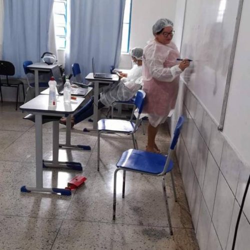 As aulas da Rede Municipal de Ensino de Colinas do Tocantins continuam na modalidade remota com estratÃÂ©gias hÃÂ­bridas