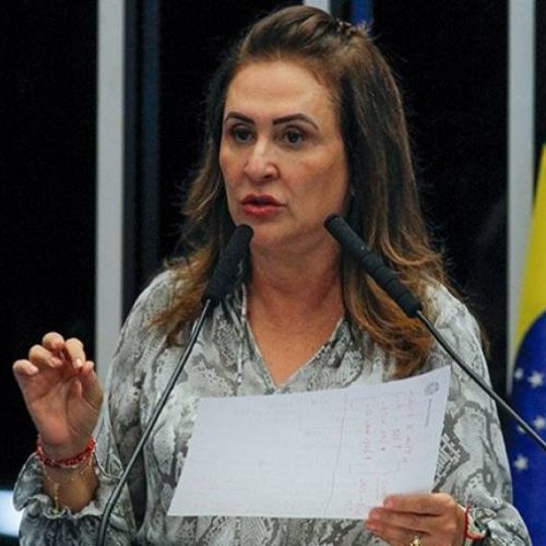 "Não haverá solução que não seja plenamente universal", diz Kátia em carta enviada a Papa Francisco ao pedir acesso a vacinas contra a Covid