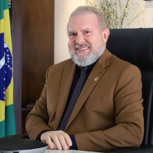 Governador Mauro Carlesse de idade nova nesta sexta-feira, 25