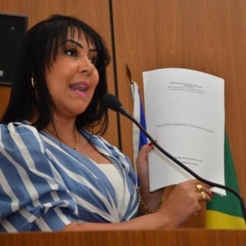 Janad  Valcari apresenta relatório do TCE apontando que prefeitura de Palmas superfaturou em 4000% aquisição de medicamentos