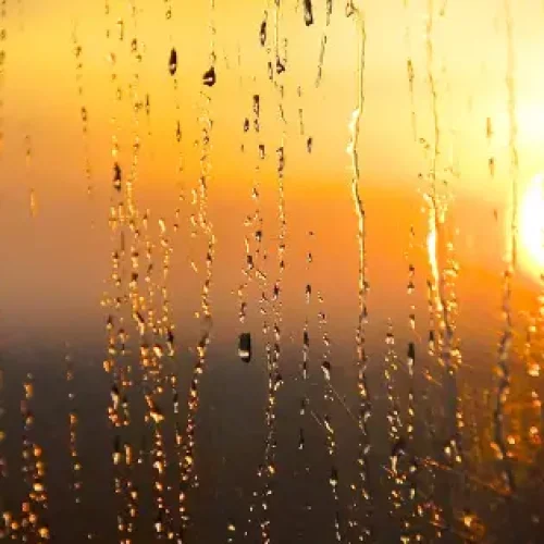 previsão do tempo para Tocantins indica calor intenso e chuvas isoladas com risco de temporais e granizo. Meteorologista do IMET alerta para ventos fortes e possibilidade de transtornos na região.