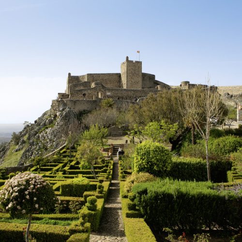 Vista panorâmica do Castelo de Marvão, um dos pontos turísticos mais deslumbrantes do Alentejo, Portugal.