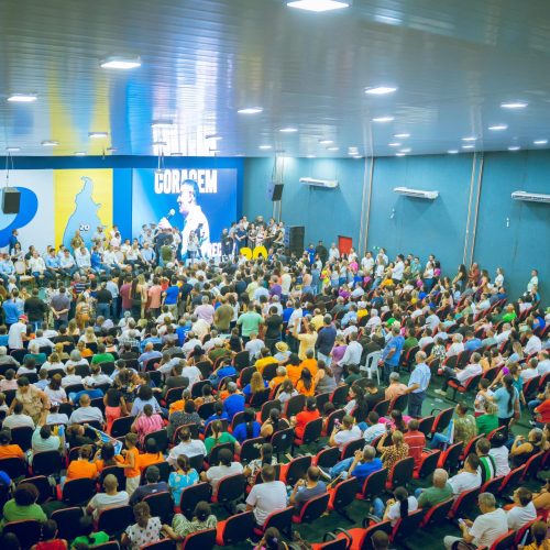 Lideranças do Progressistas reforçam apoio a Eduardo Siqueira Campos em evento lotado na ATM, assegurando recursos federais para Palmas.