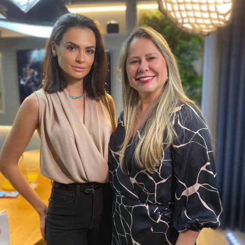 eatrice Fontoura compartilha sua jornada de Miss Brasil Mundo 2016 à empresária de sucesso no podcast Conexão Daniella.