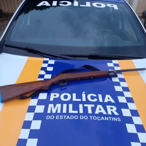 Polícia Militar de Colinas prende homem armado com espingarda no setor industrial, garantindo a segurança de moradores e frequentadores da região